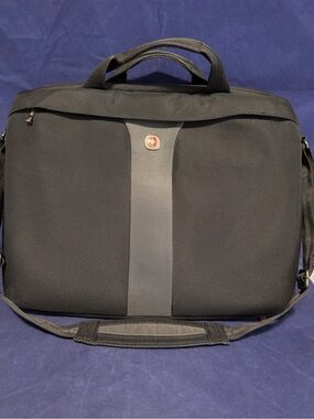 Wenger Swiss Army Legacy Laptop Computer Case Shoulder Briefcase Black 17" DBL